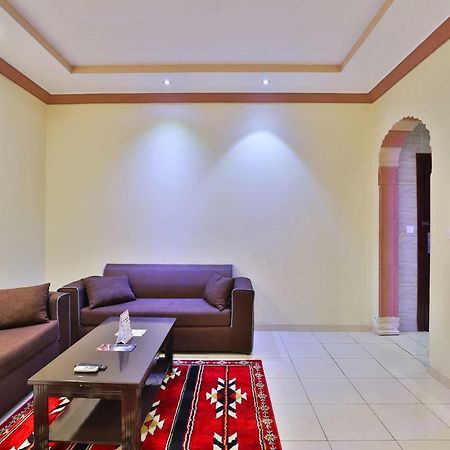 Oyo 273 Star Yanbu Hotel Suites Exteriér fotografie